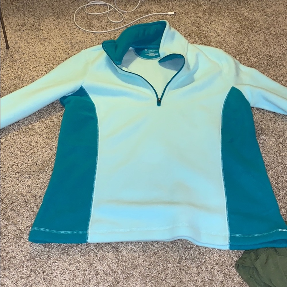 Cute quarter zip... so warm never worn